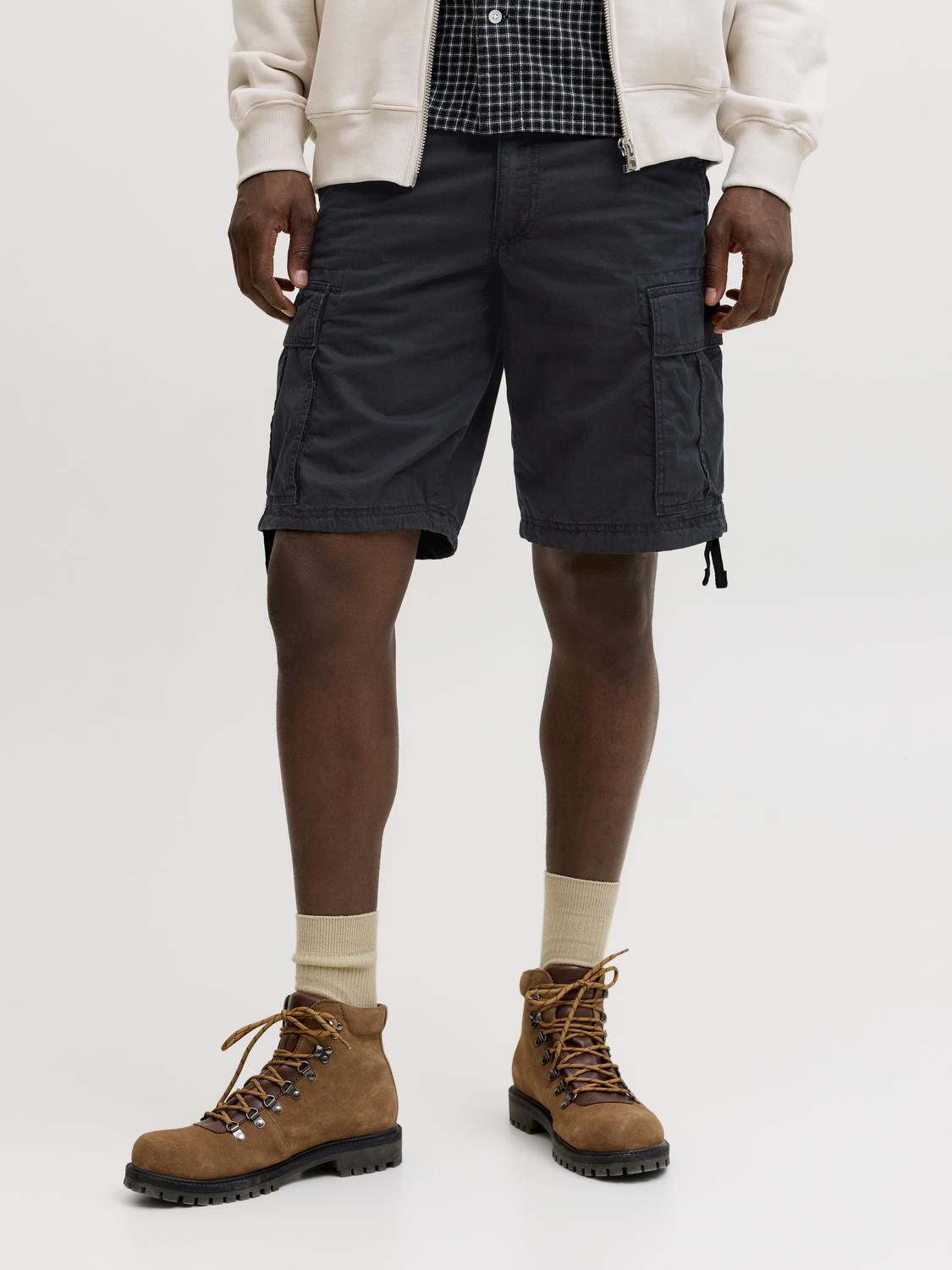model_shot-front